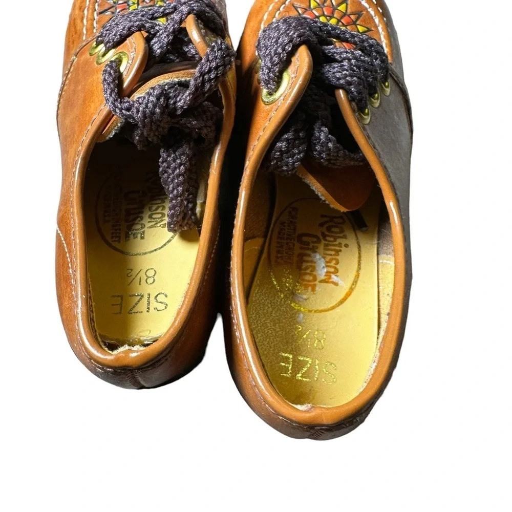 Robinson Crusoe Vintage Toddler Leather Dress Shoes Medallion Etch Size 8.5